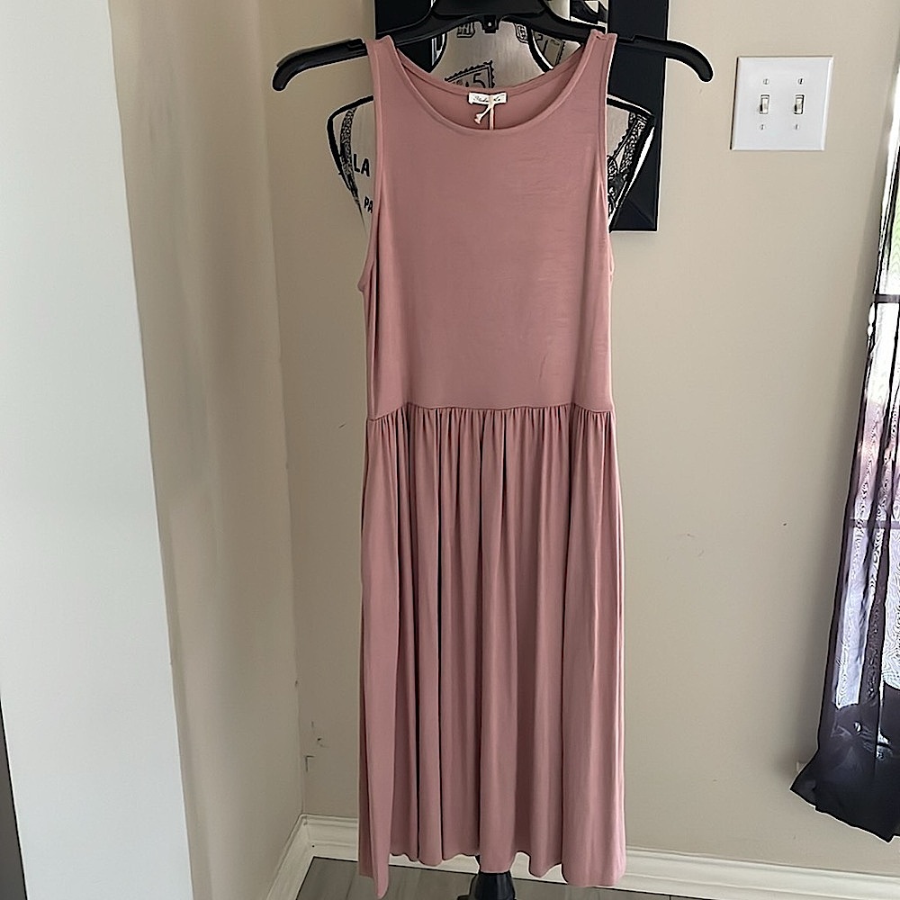 Studio Ko Bamboo Casual Sleeveless Halter Shaped Neckline Dress-Mauve-Pockets